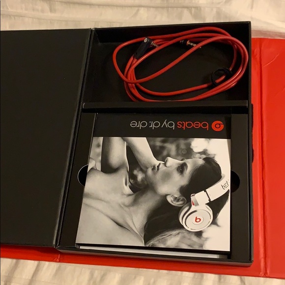 Beats solo hd - Picture 2 of 3